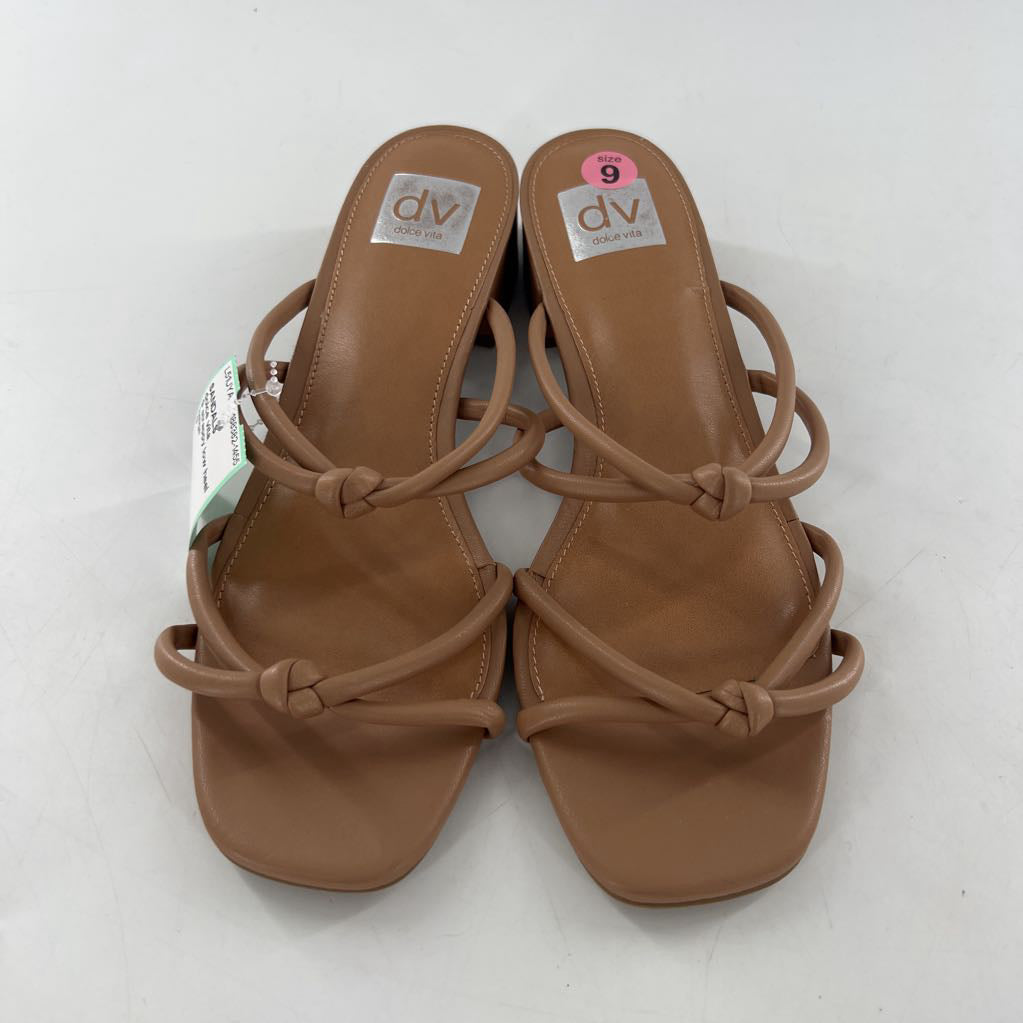 9 strappy low heel sandal