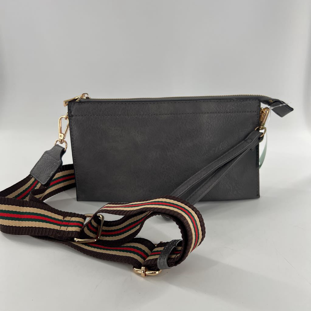triple compartment top zip crossbody/wristlet