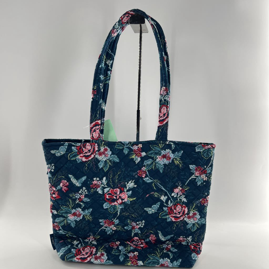 quilterd flower print magnetic closure tote