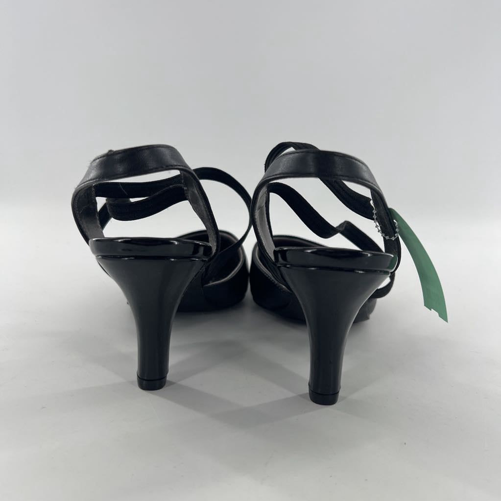 10 slingback pumps