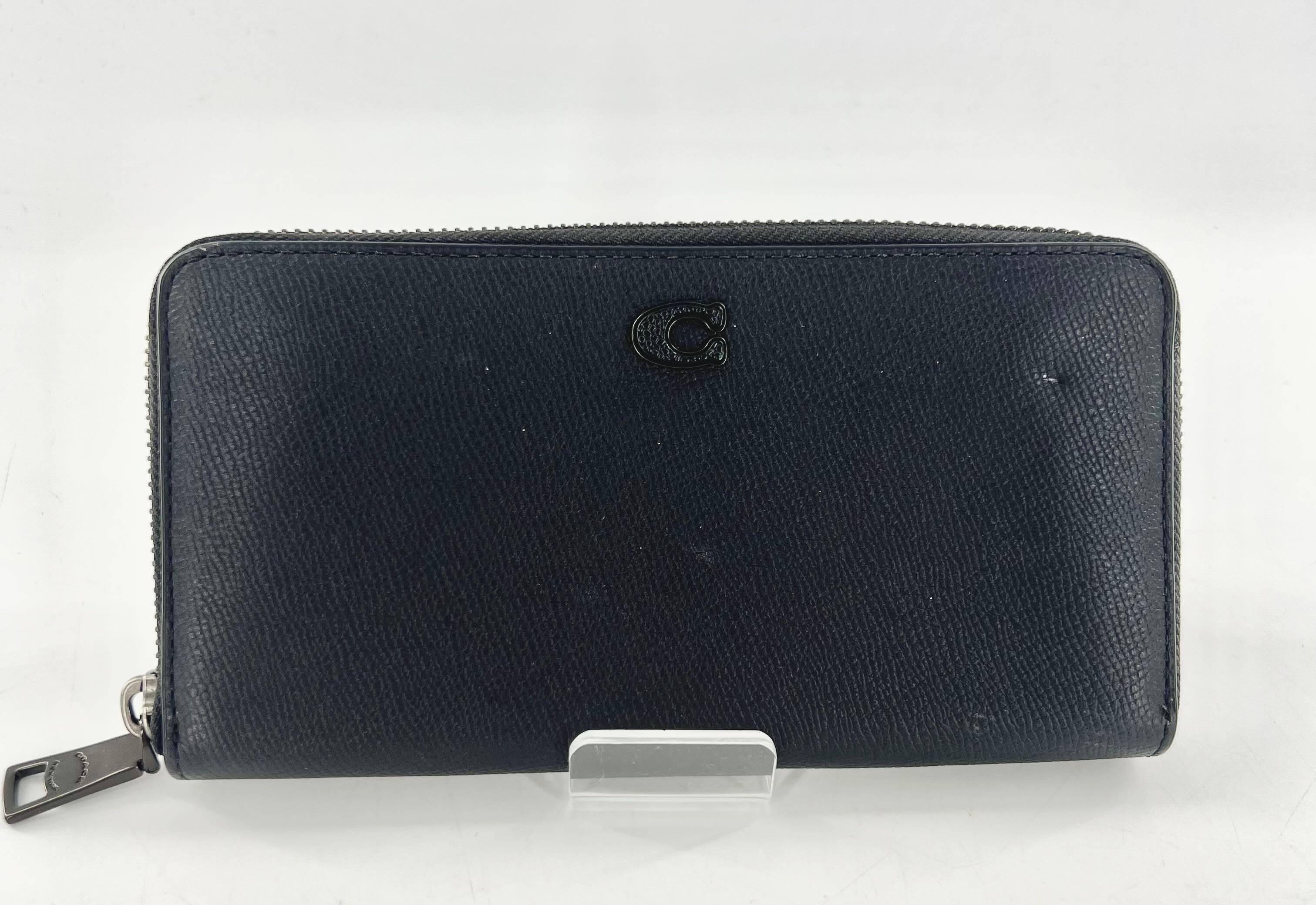 zip around wallet