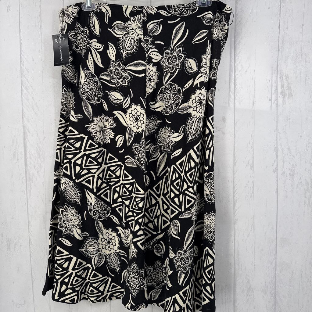 R44 18 flower print maxi skirt
