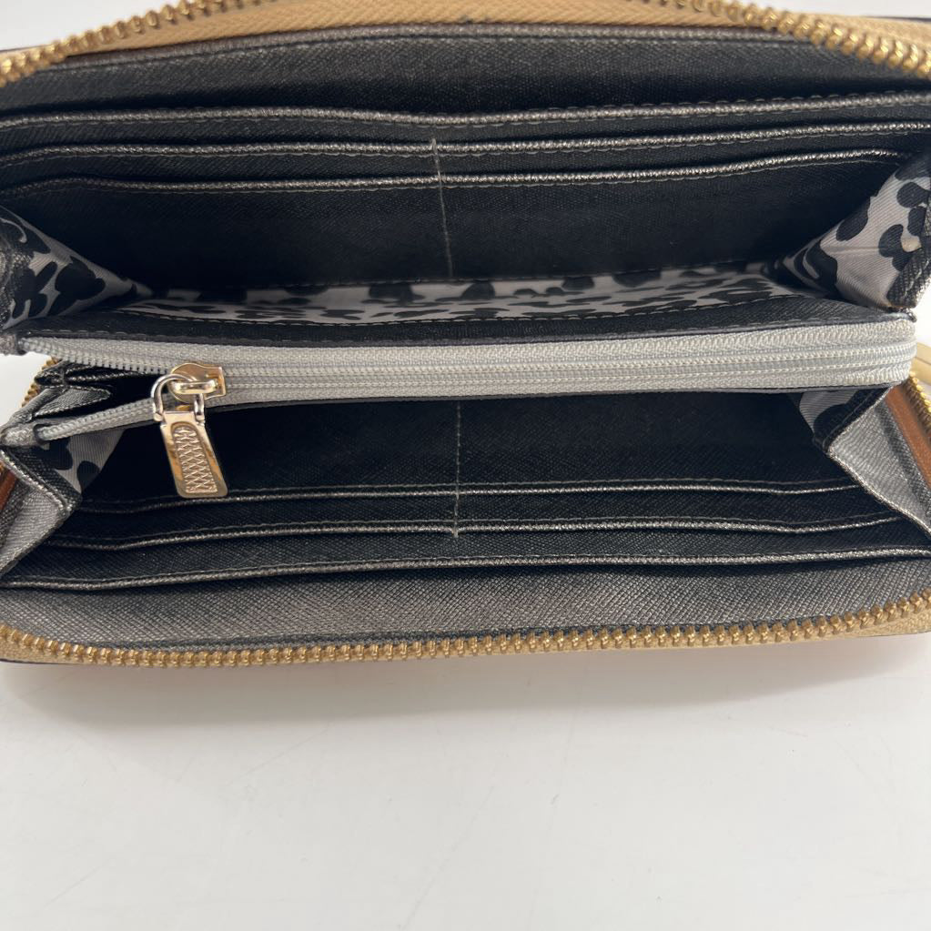zip around wallet