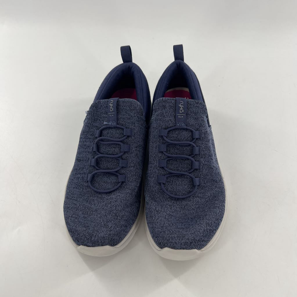 8 slip-on sneaker