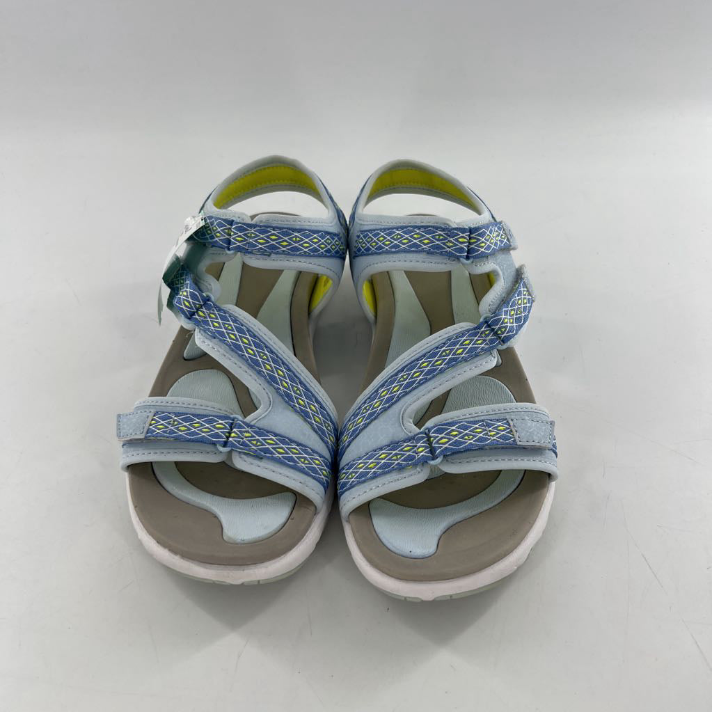 8 waterproof sandal