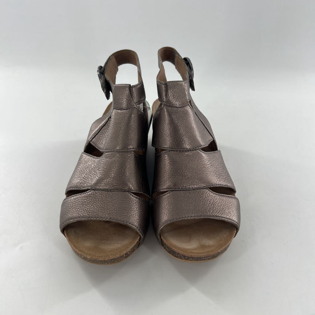 10.5/11 oepn toe ankle strap cork platform wedge sandals