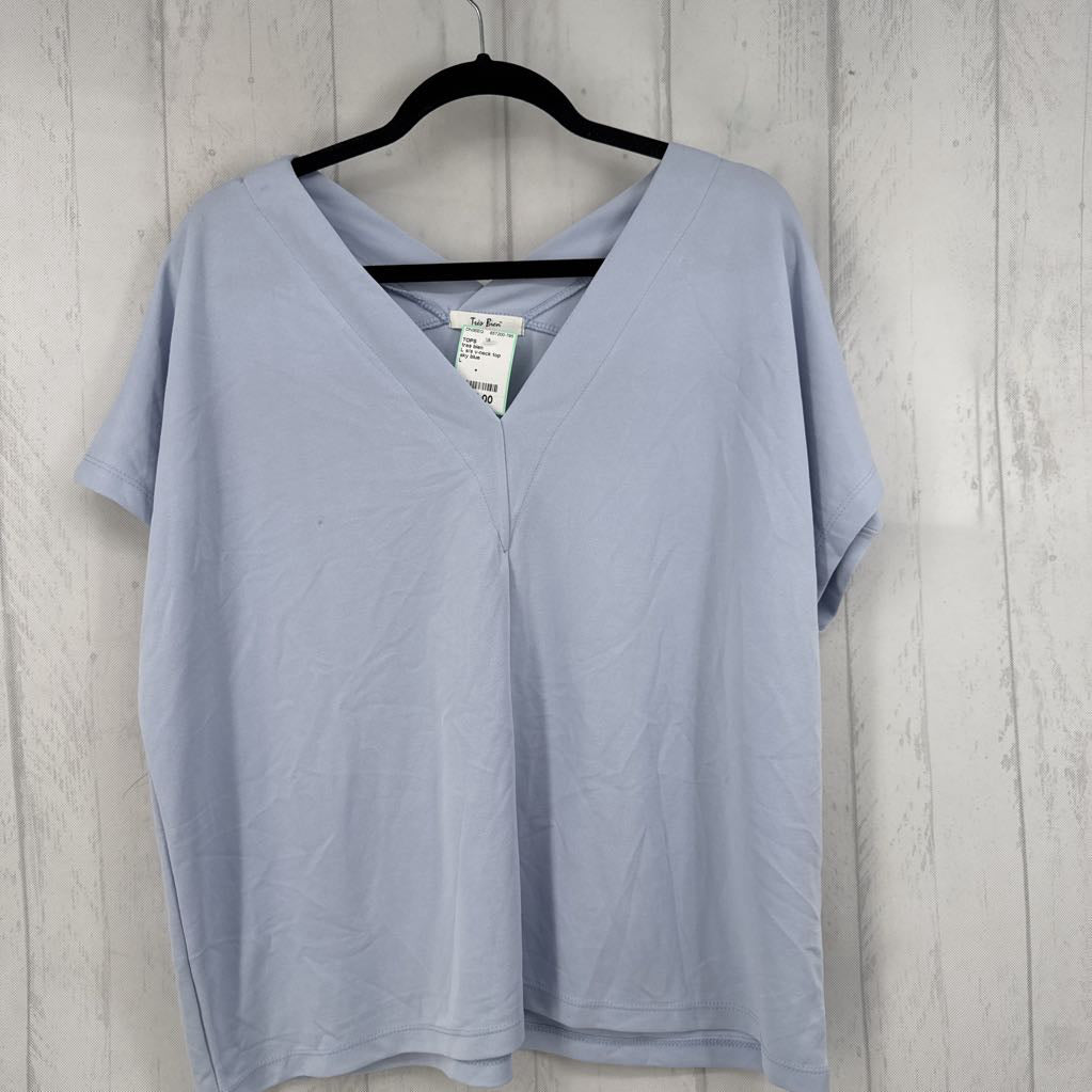 L s/s v-neck top