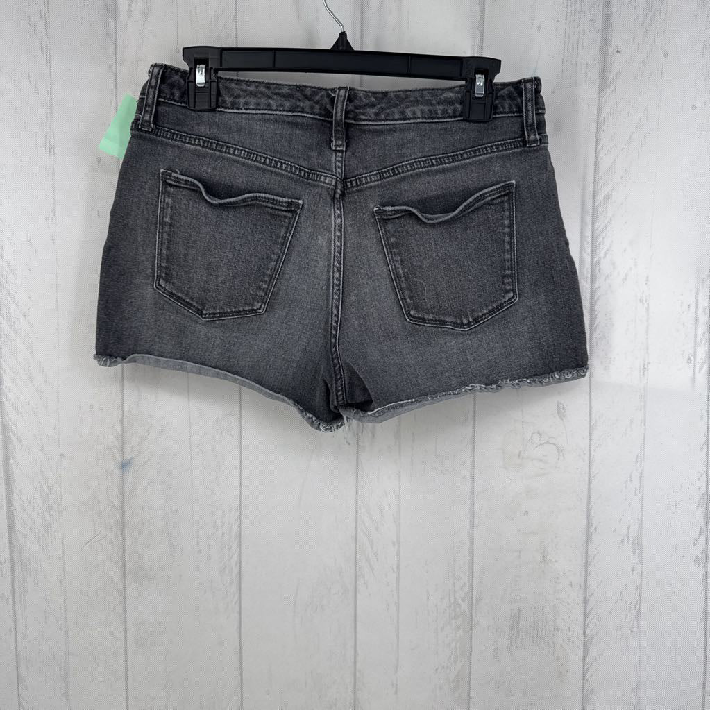 8 hi-rise jean shortie