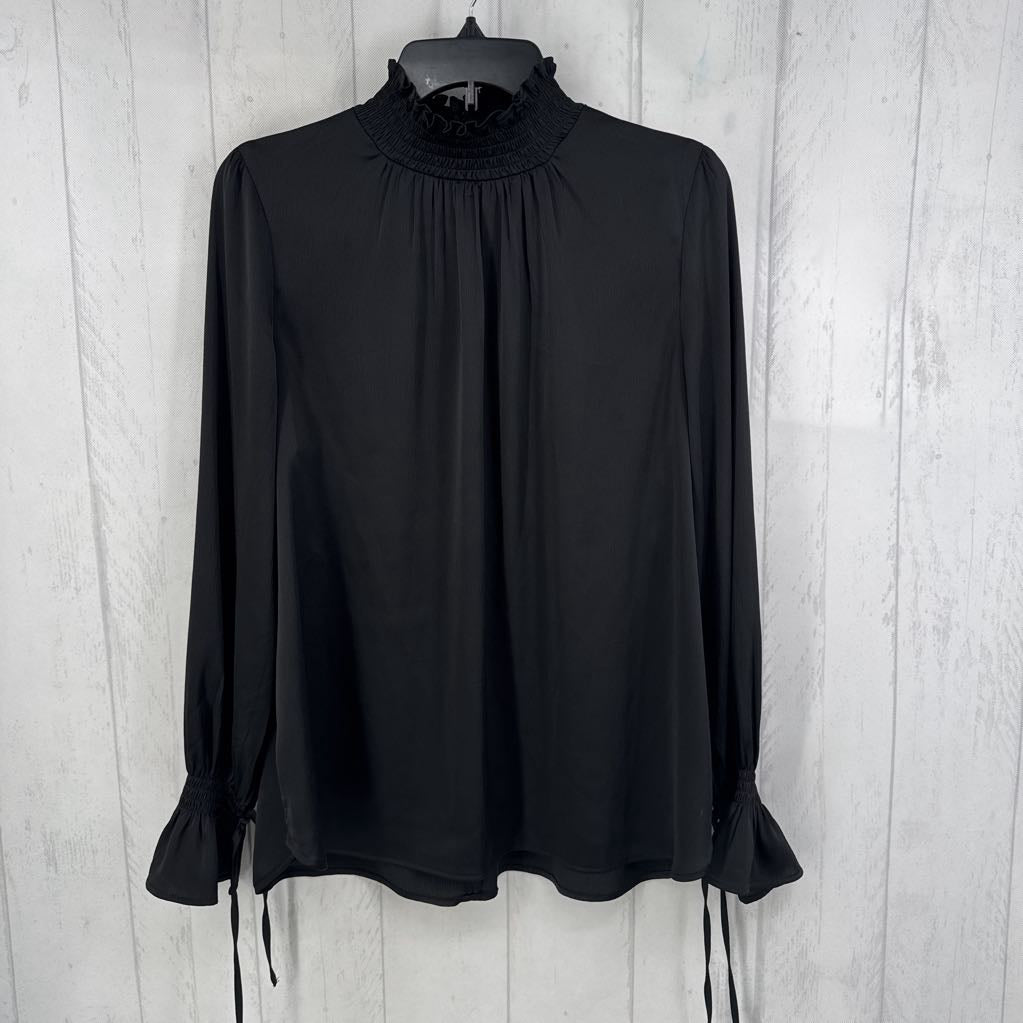 M smocked detail l/s top