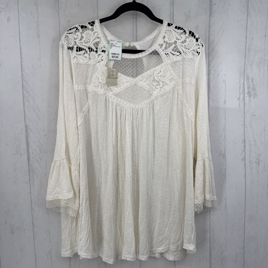 R33 3X flowy lace detail 3/4 slv top