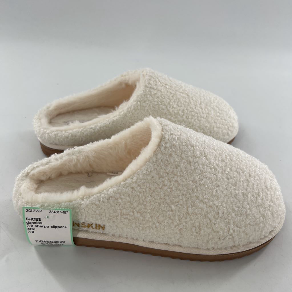 7/8 sherpa slippers