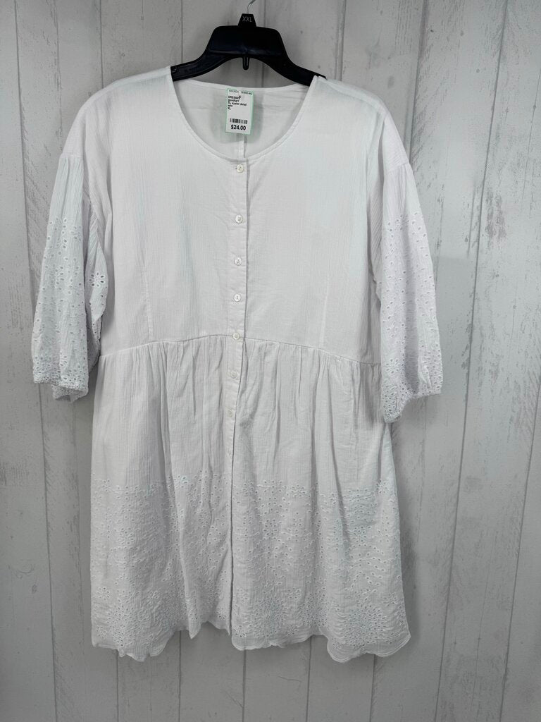 XL eyelet detail button down 3/4 slv dress