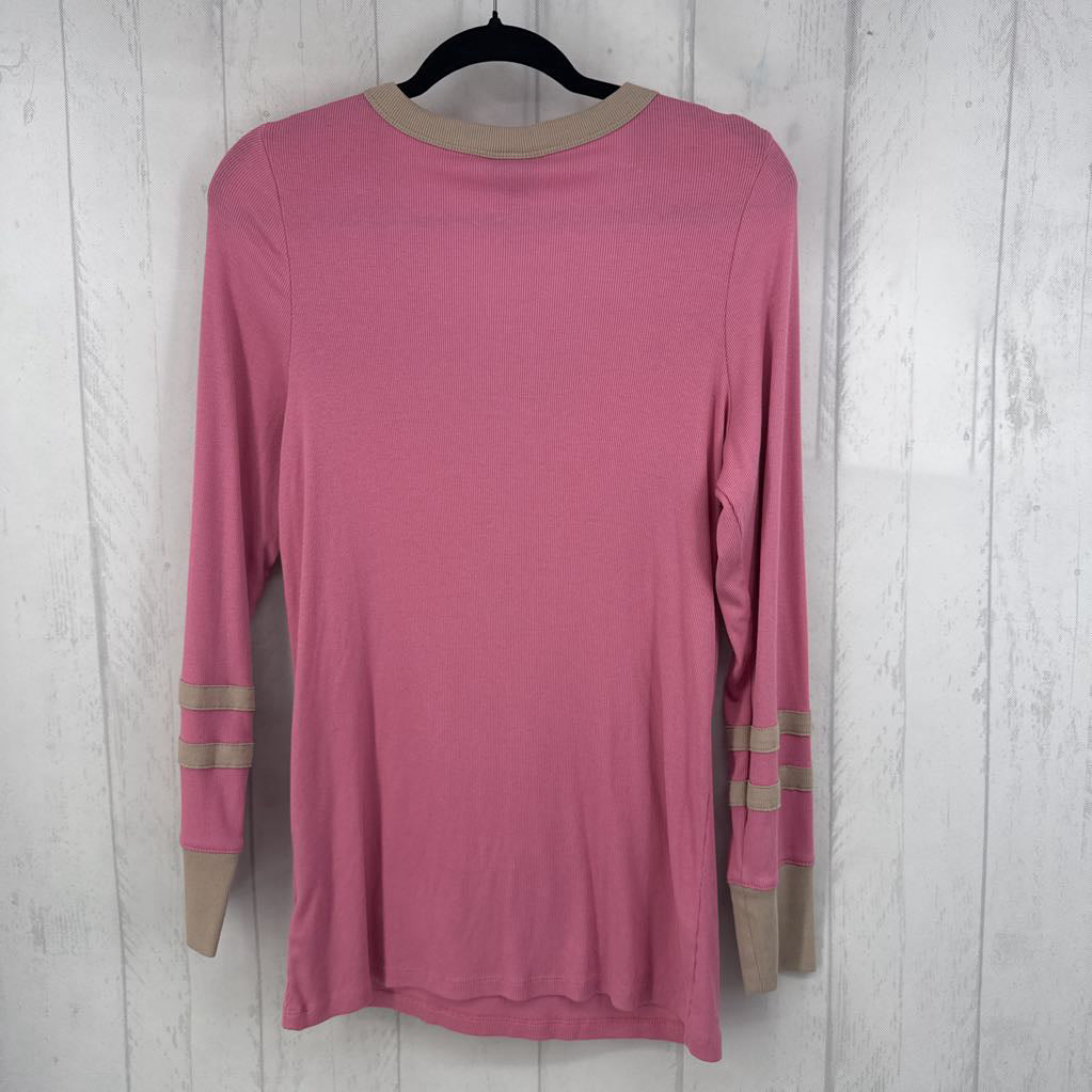 1X ribbed v-neck l/s top