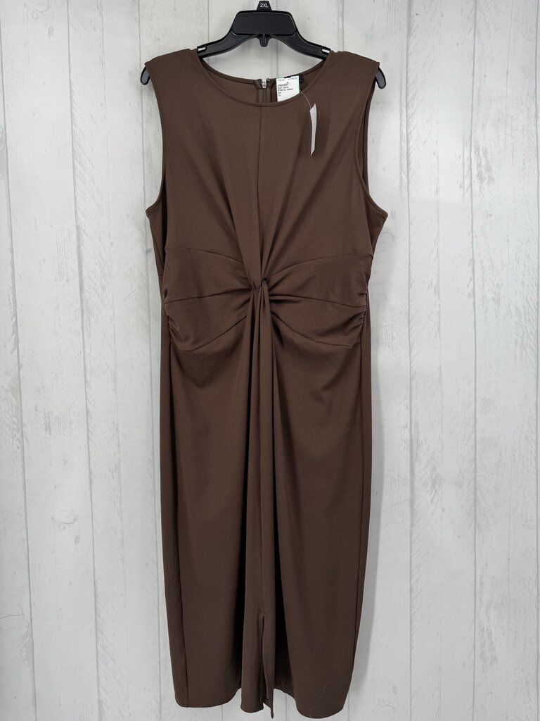R109 XL ribbed gathered slvls dress