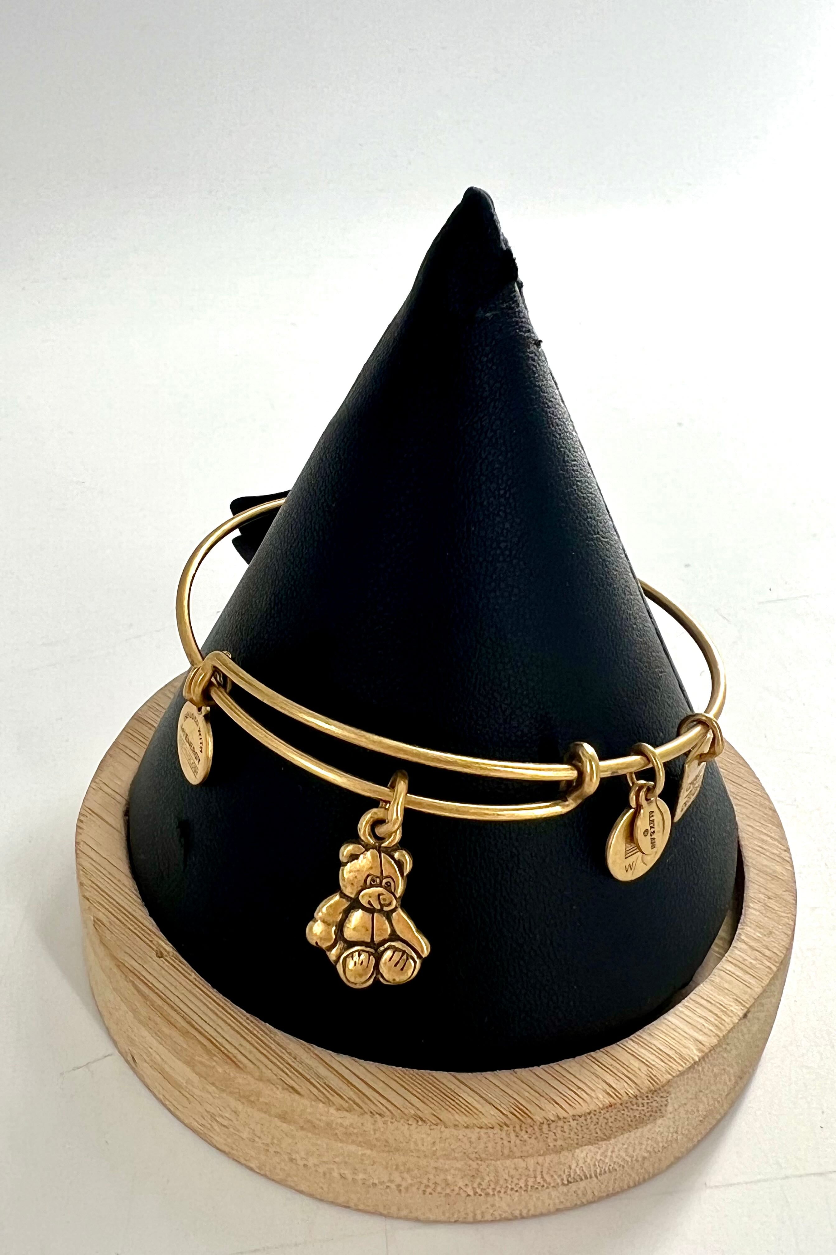 gold tone teddy bear charm bracelet