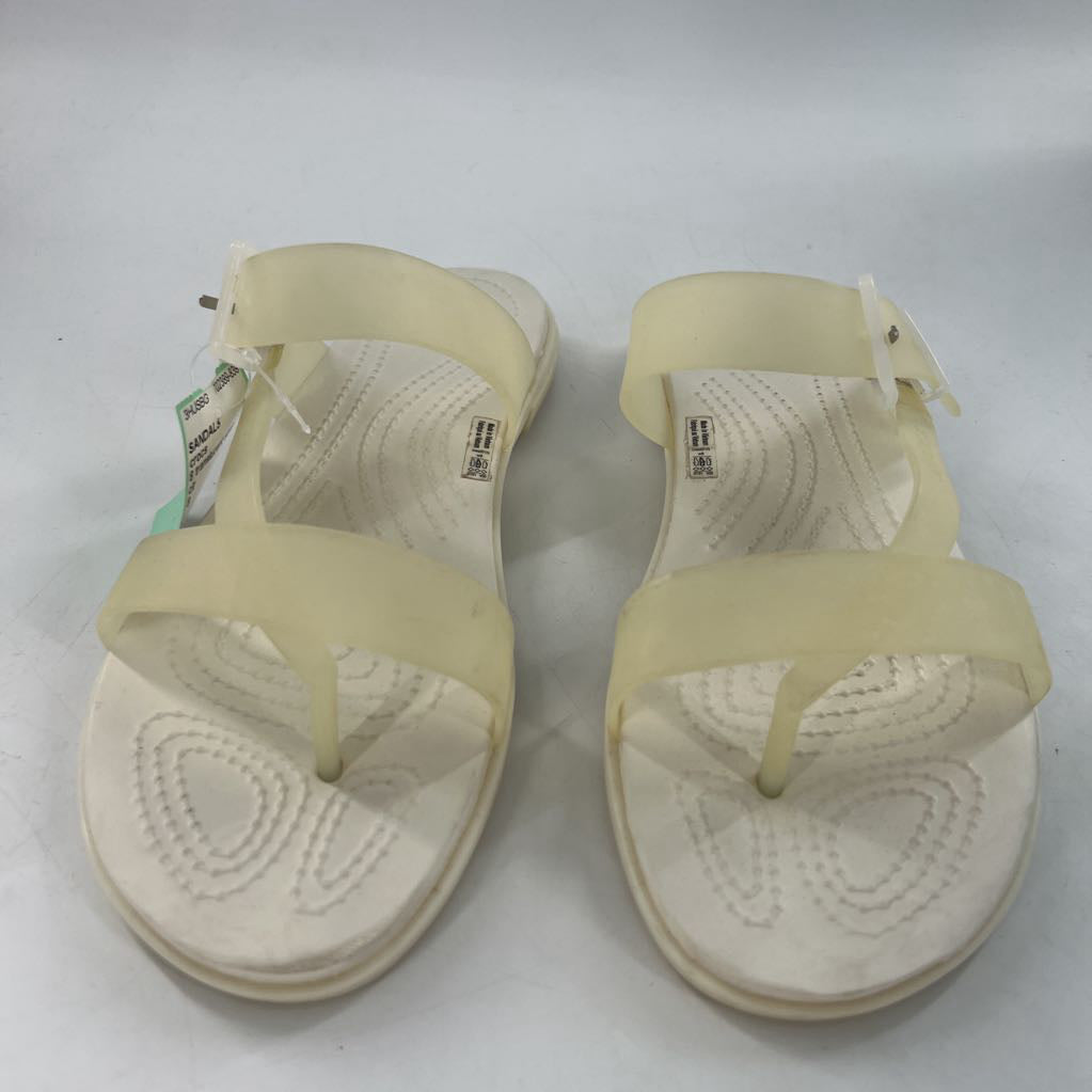 8 translucent strap sandal