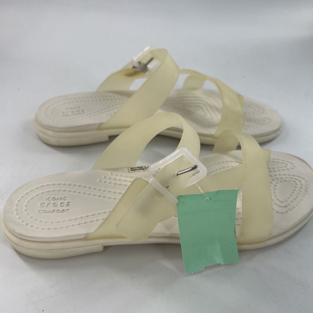 8 translucent strap sandal