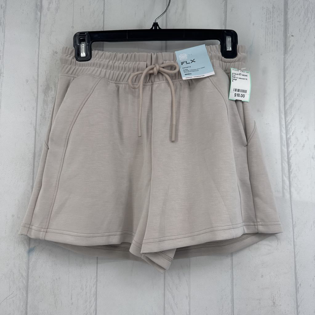 R40 S relaxed fit shorts