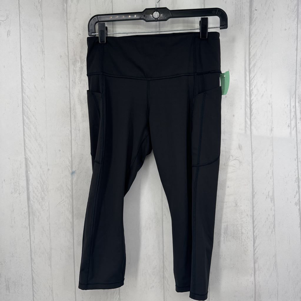 M hi-rise capri leggings