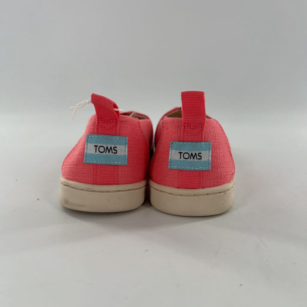 6.5 canvas slip-ons