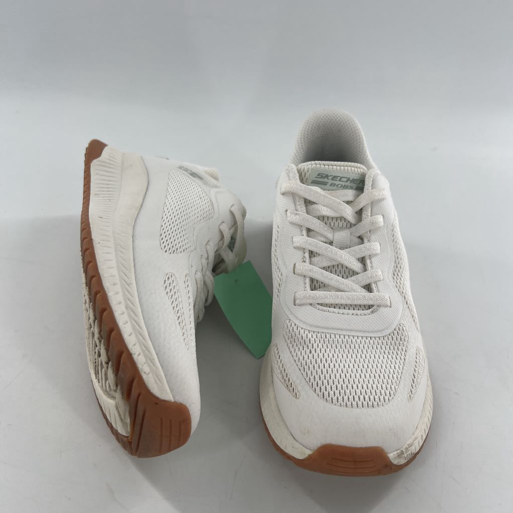 6 slip-on sneaker