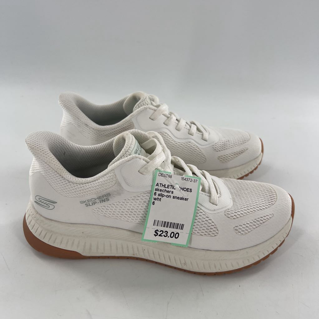 6 slip-on sneaker