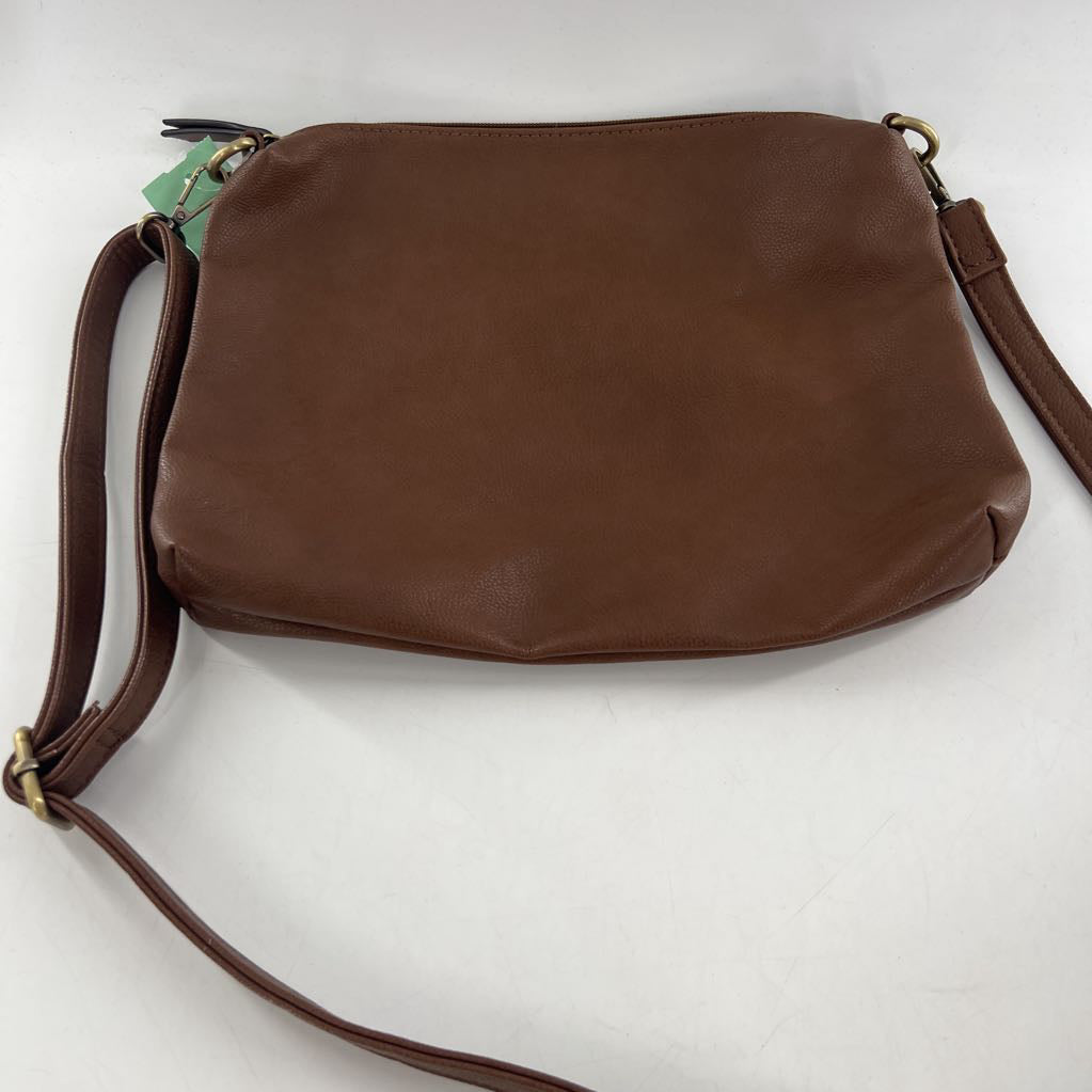 adjustable strap top zip crossbody