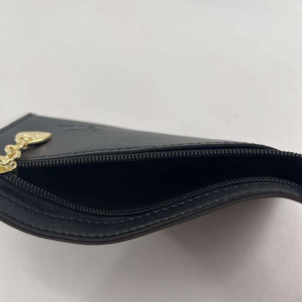 slim wristlet