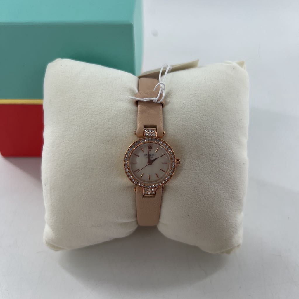 R130 crystal bezel leather strap watch