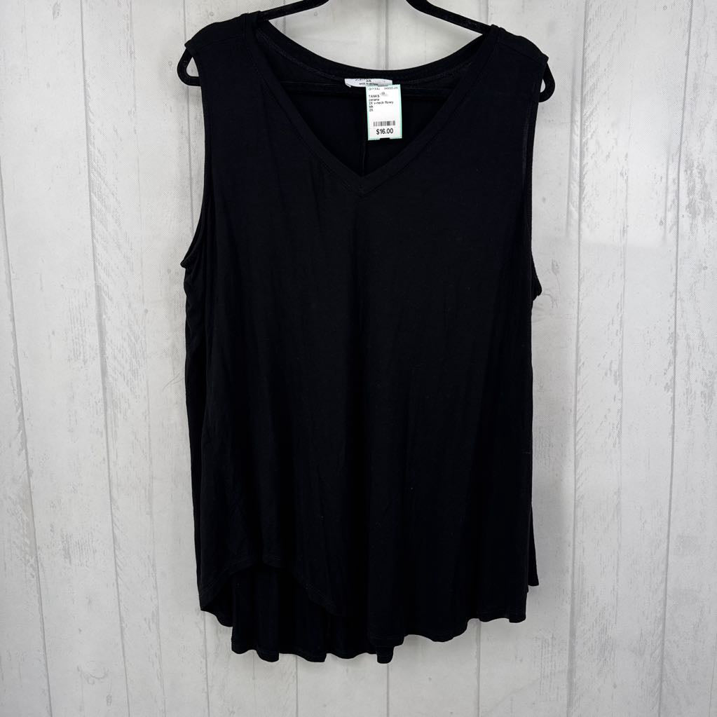 2X v-neck flowy tank