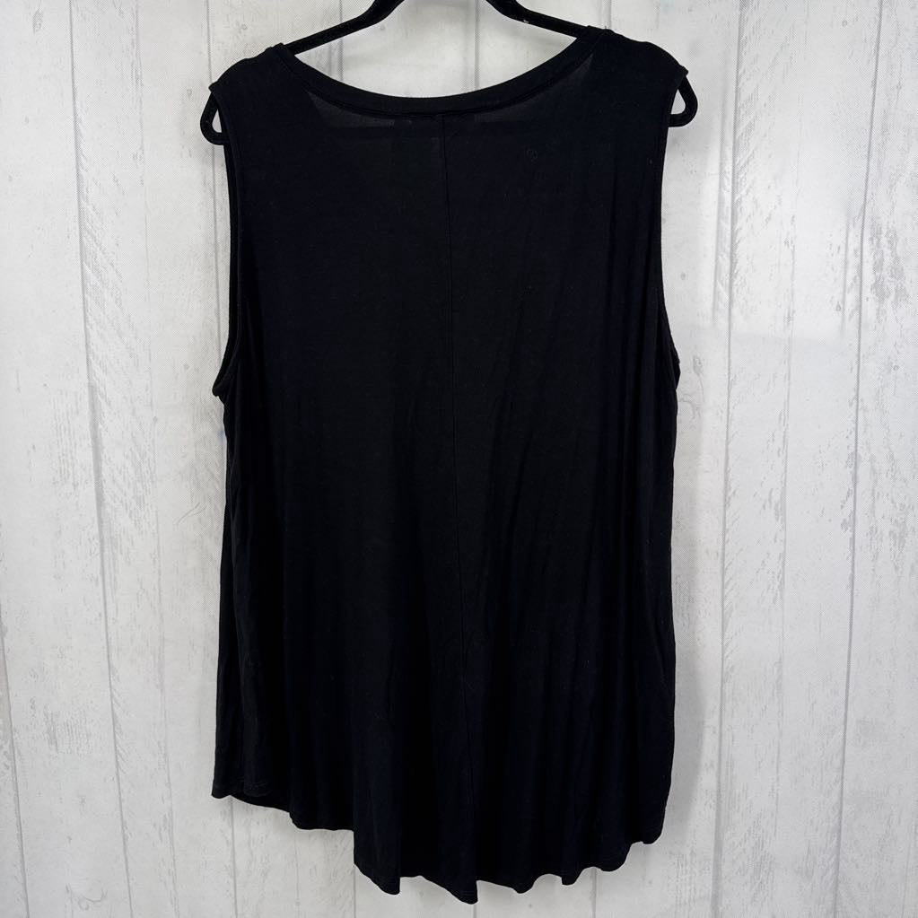 2X v-neck flowy tank