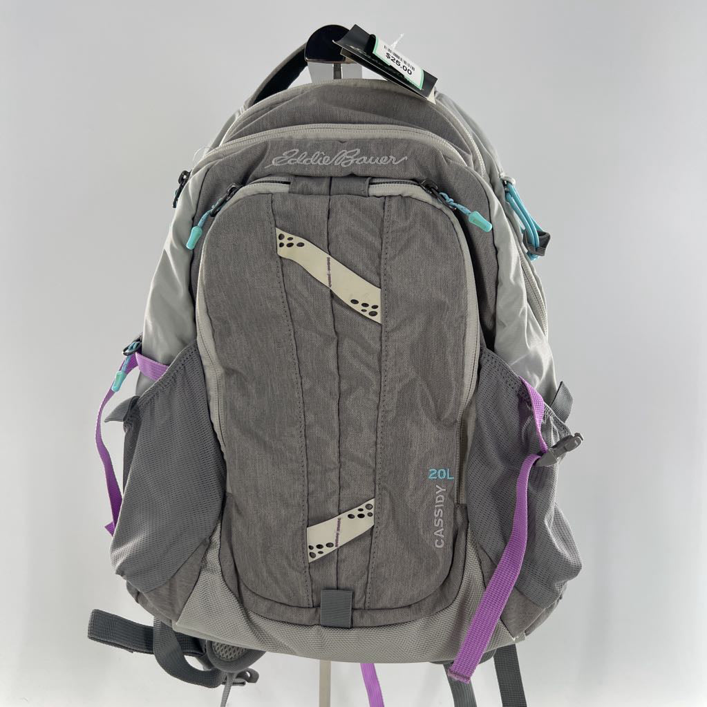 R80 nylon backpack