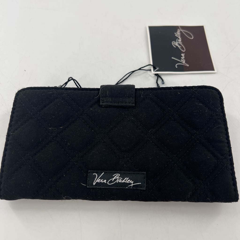 quilted bi-fold wallet