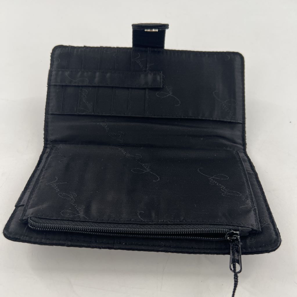 quilted bi-fold wallet
