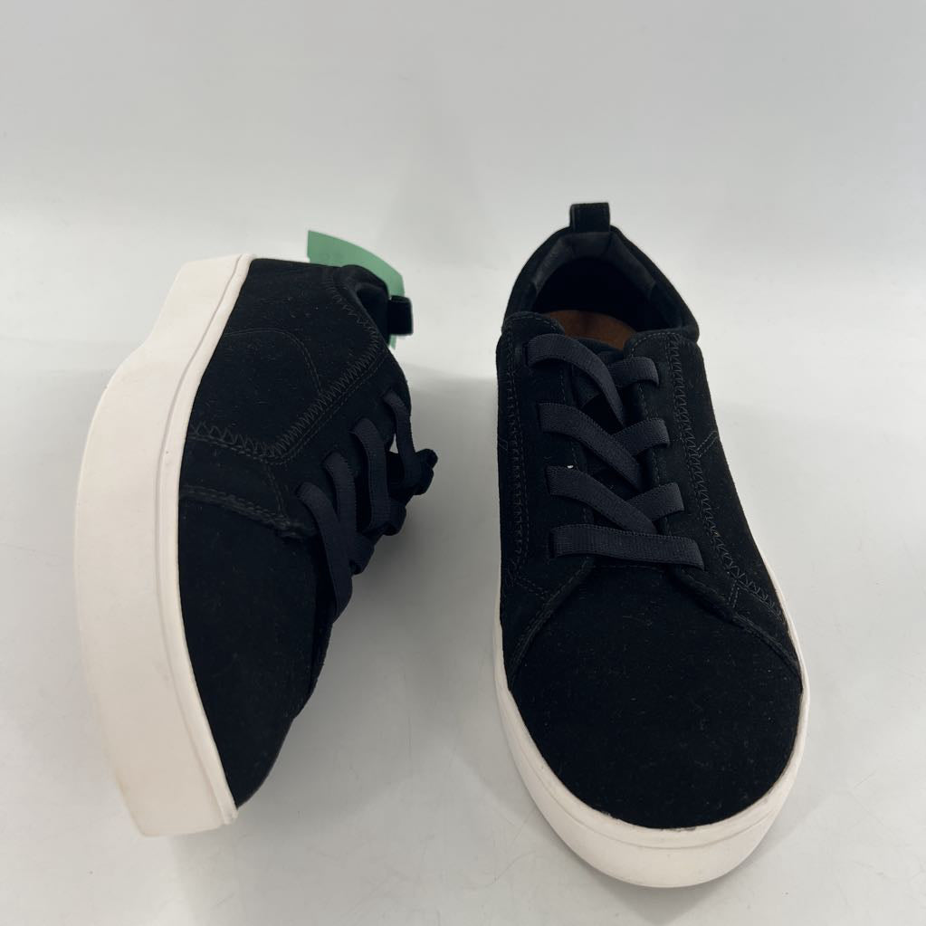 9.5 slip-on suede sneaker