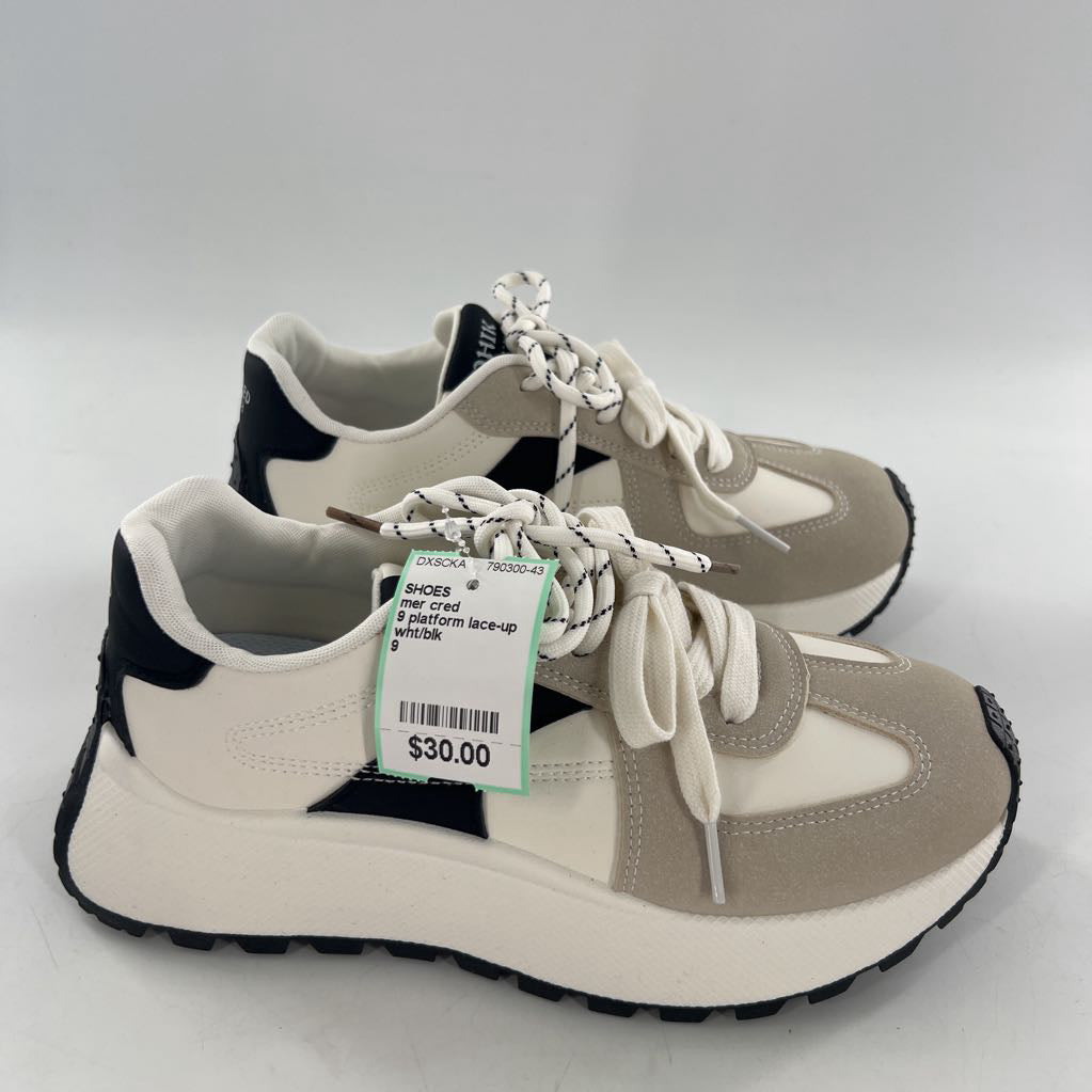 9 platform lace-up sneaker