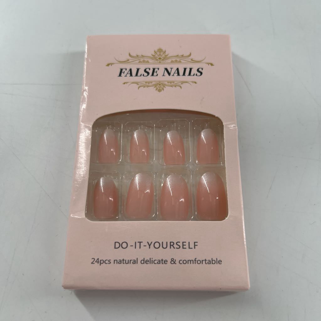 false nails-pink gradient