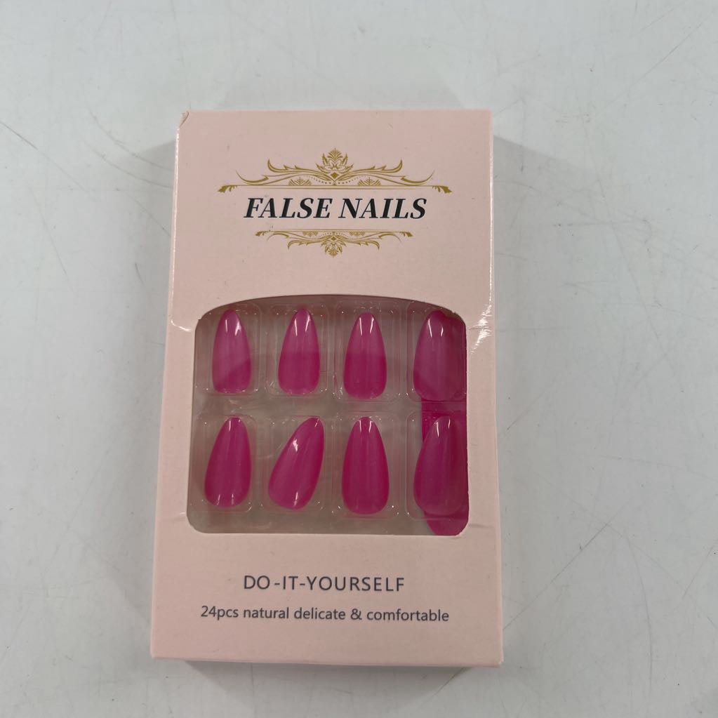 false nails-almond shape pink
