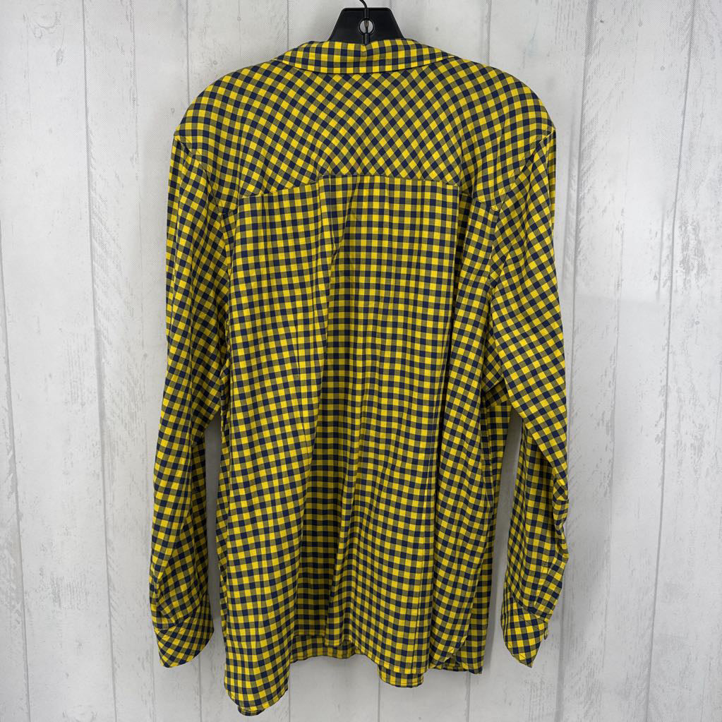 R74 3X plaid button down l/s top