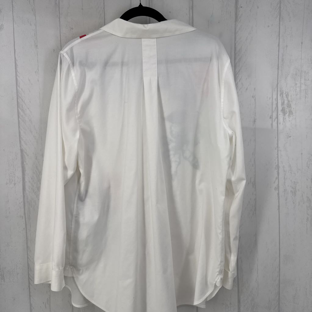 16 flo detail button down l/s top