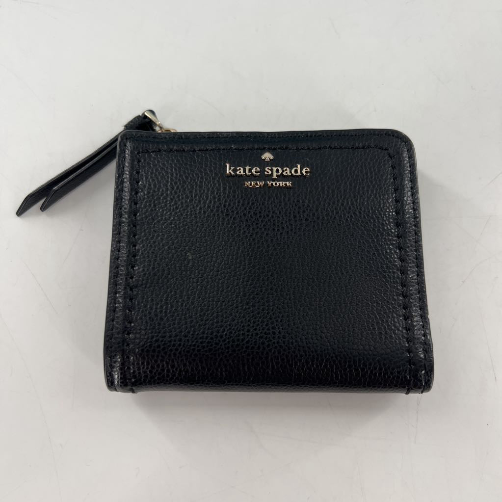 bi-fold zip around wallet