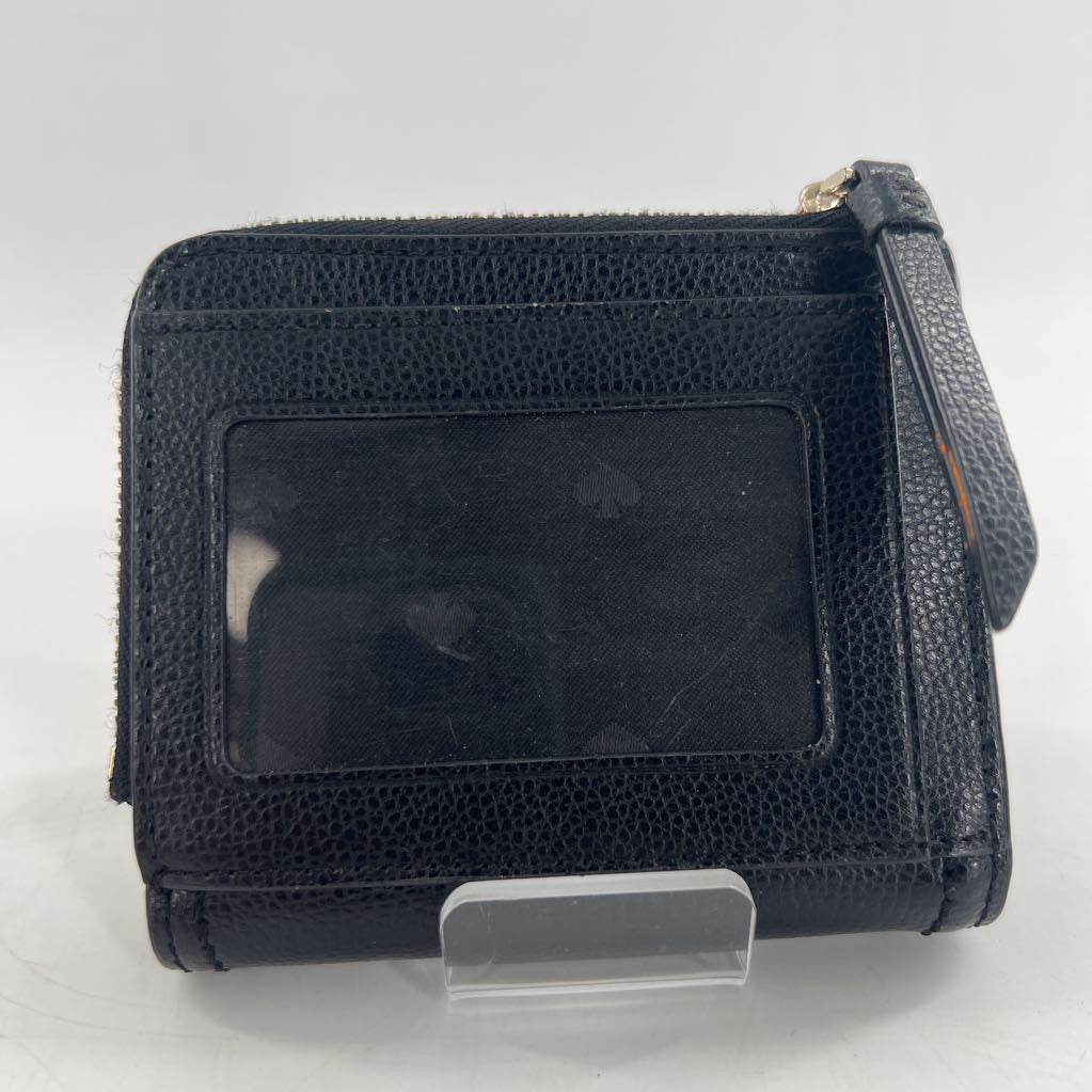 bi-fold zip around wallet