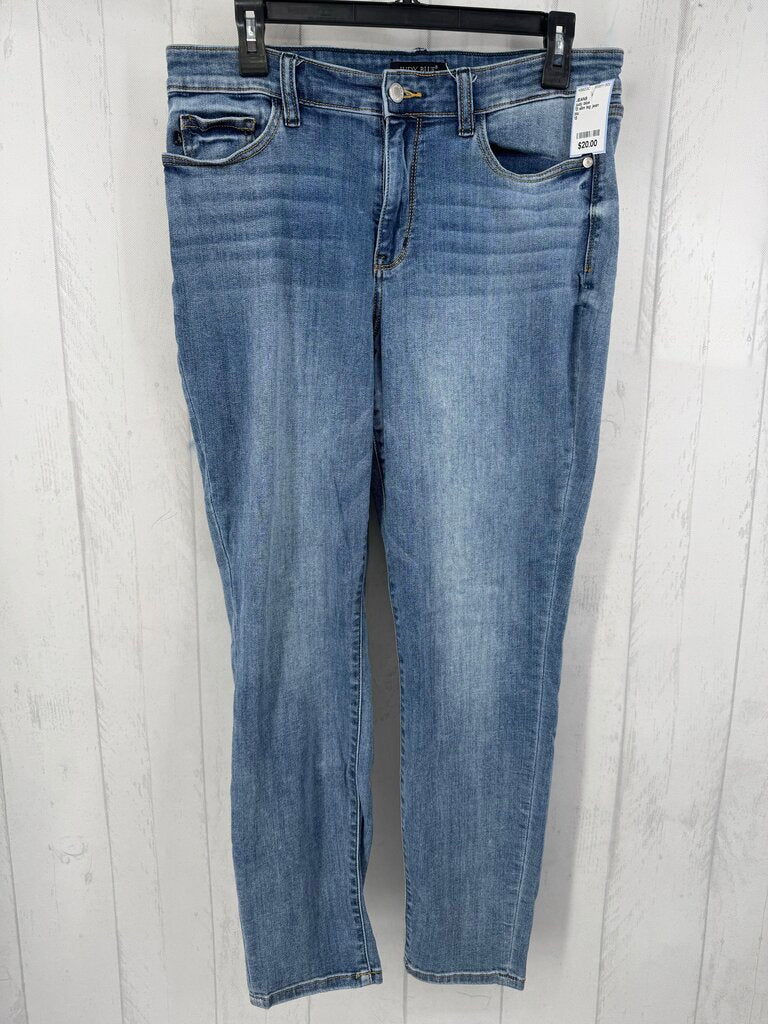 13 slim leg jean