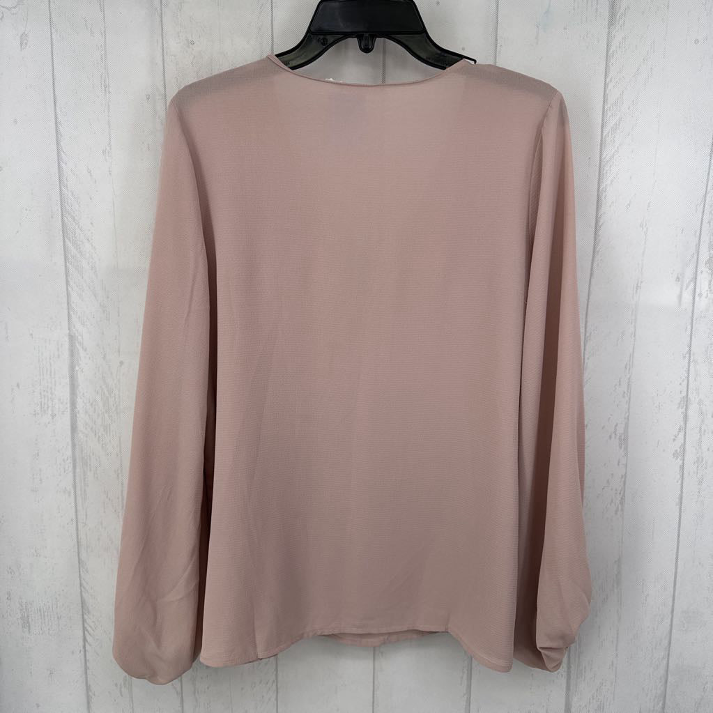 M v-neck l/s top