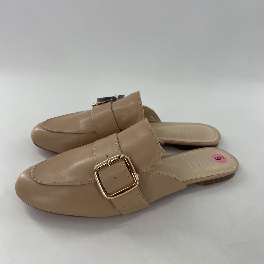 9 slip-on mules
