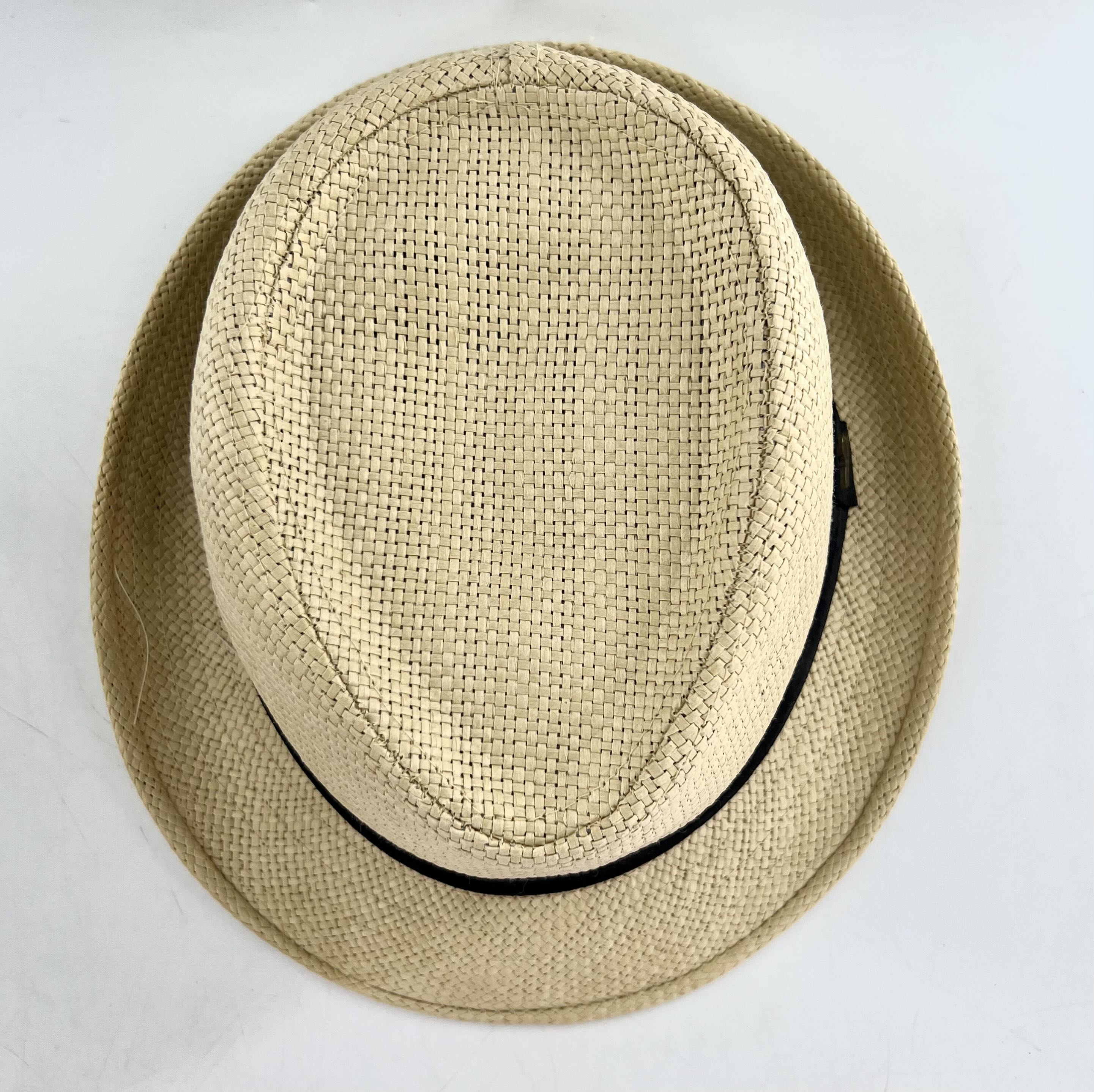 woven hat w/ black ribbon