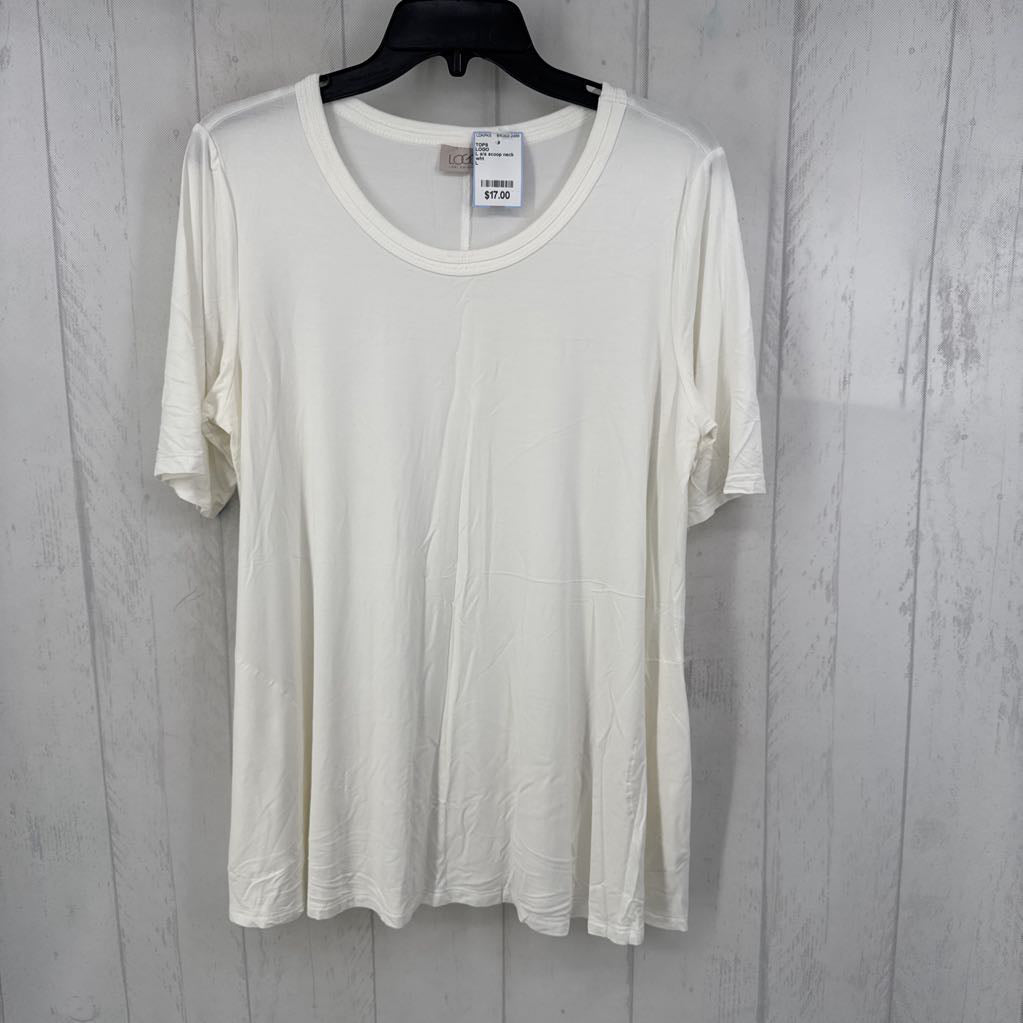 L s/s scoop neck flowy top