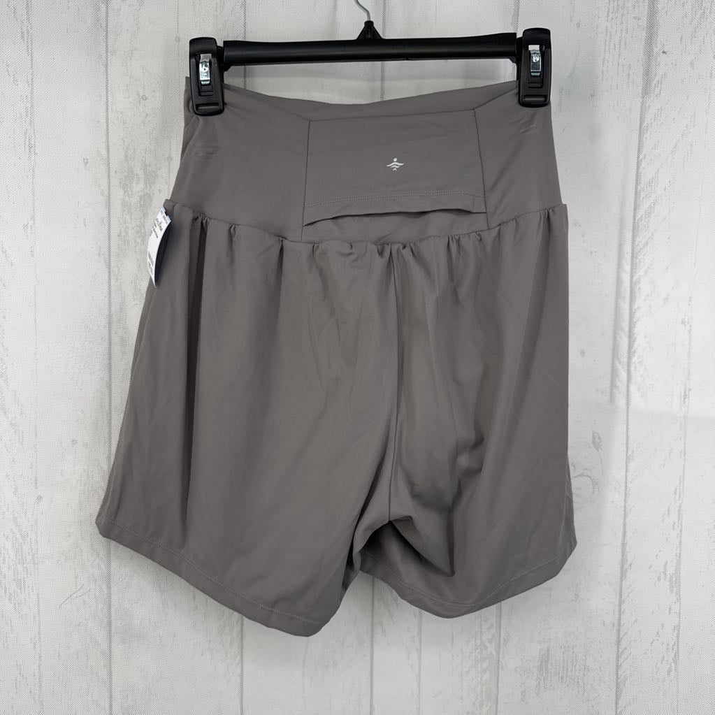 M pull-on hi-rise shorts
