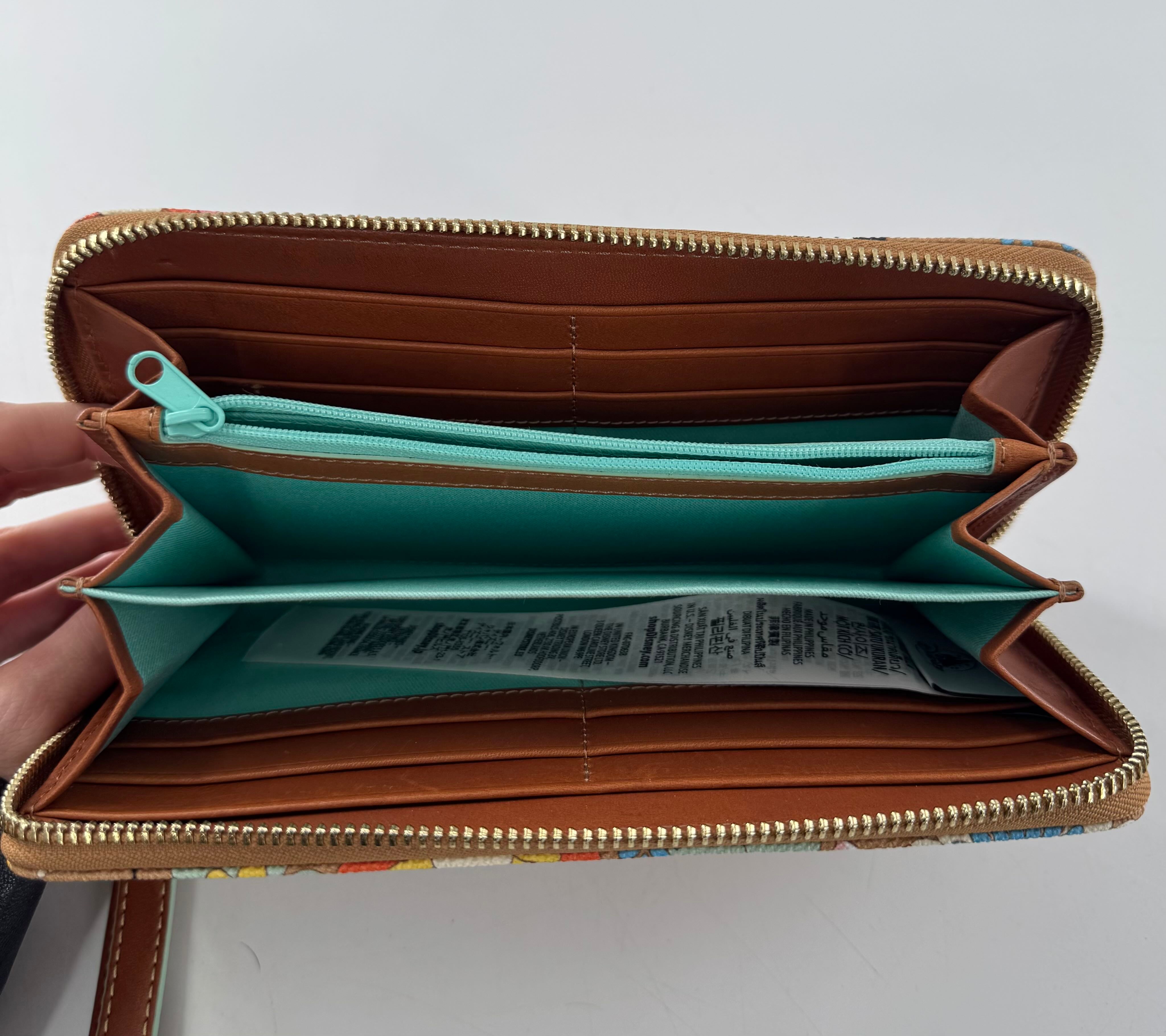 disney zip around wallet