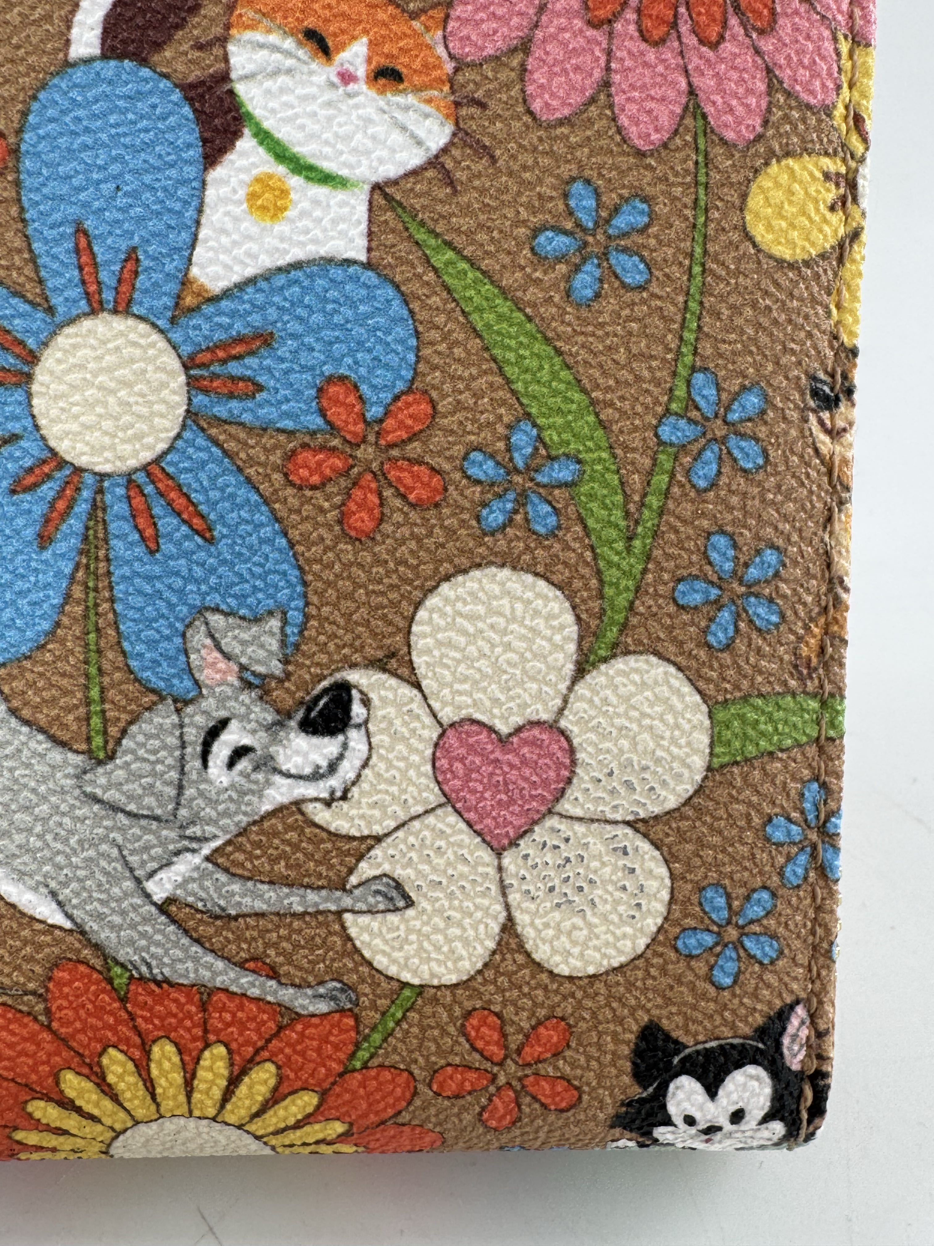 disney zip around wallet